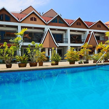 Corrib Village South Beach Pattaya ภายนอก รูปภาพ