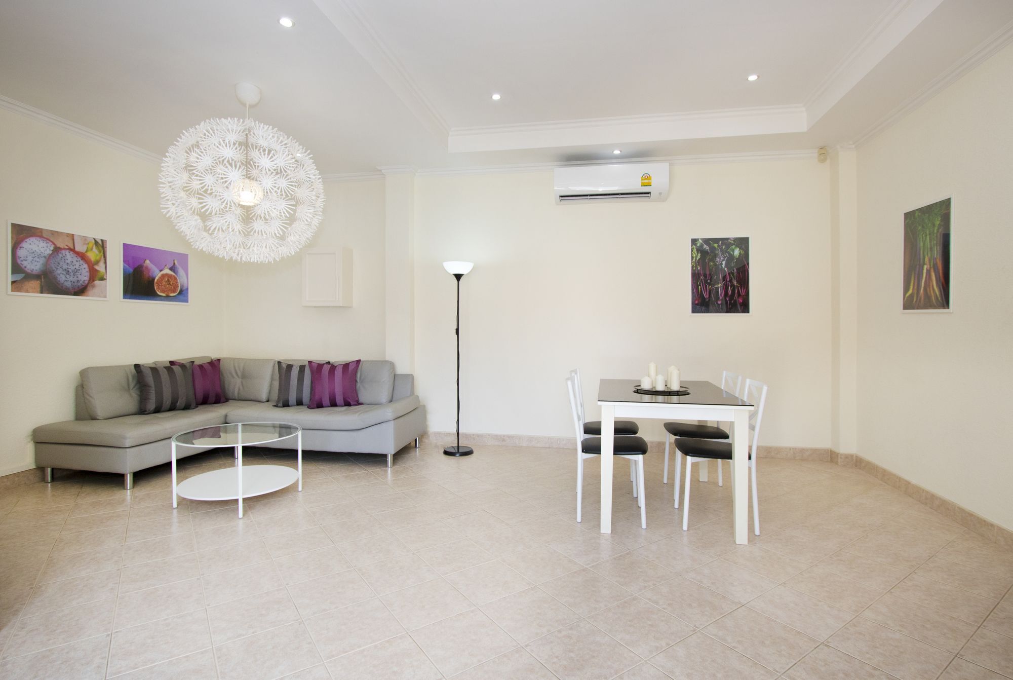 Corrib Village South Beach Pattaya ภายนอก รูปภาพ